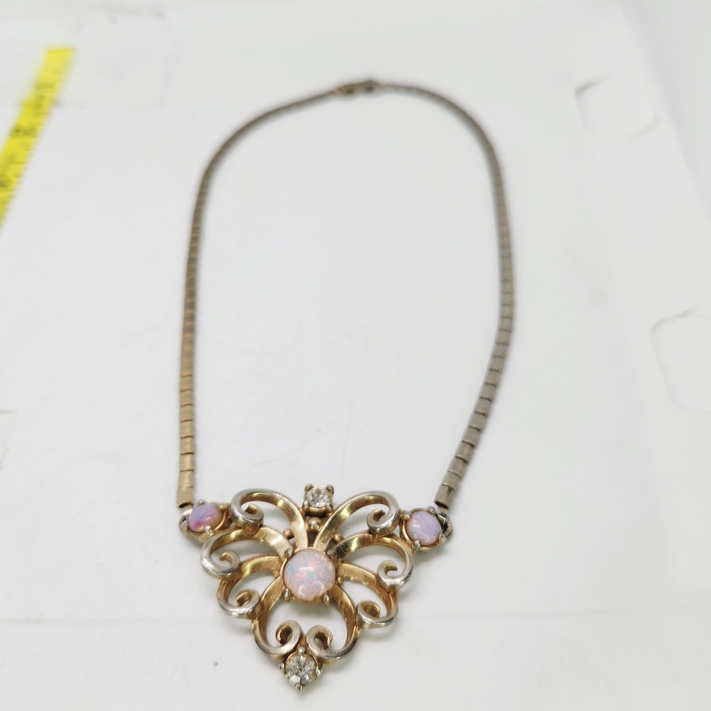 Vtg Princess Necklace Swirl Pendant Gold Tone Bar Chain Opalescent Faux Opal - Picture 2 of 7
